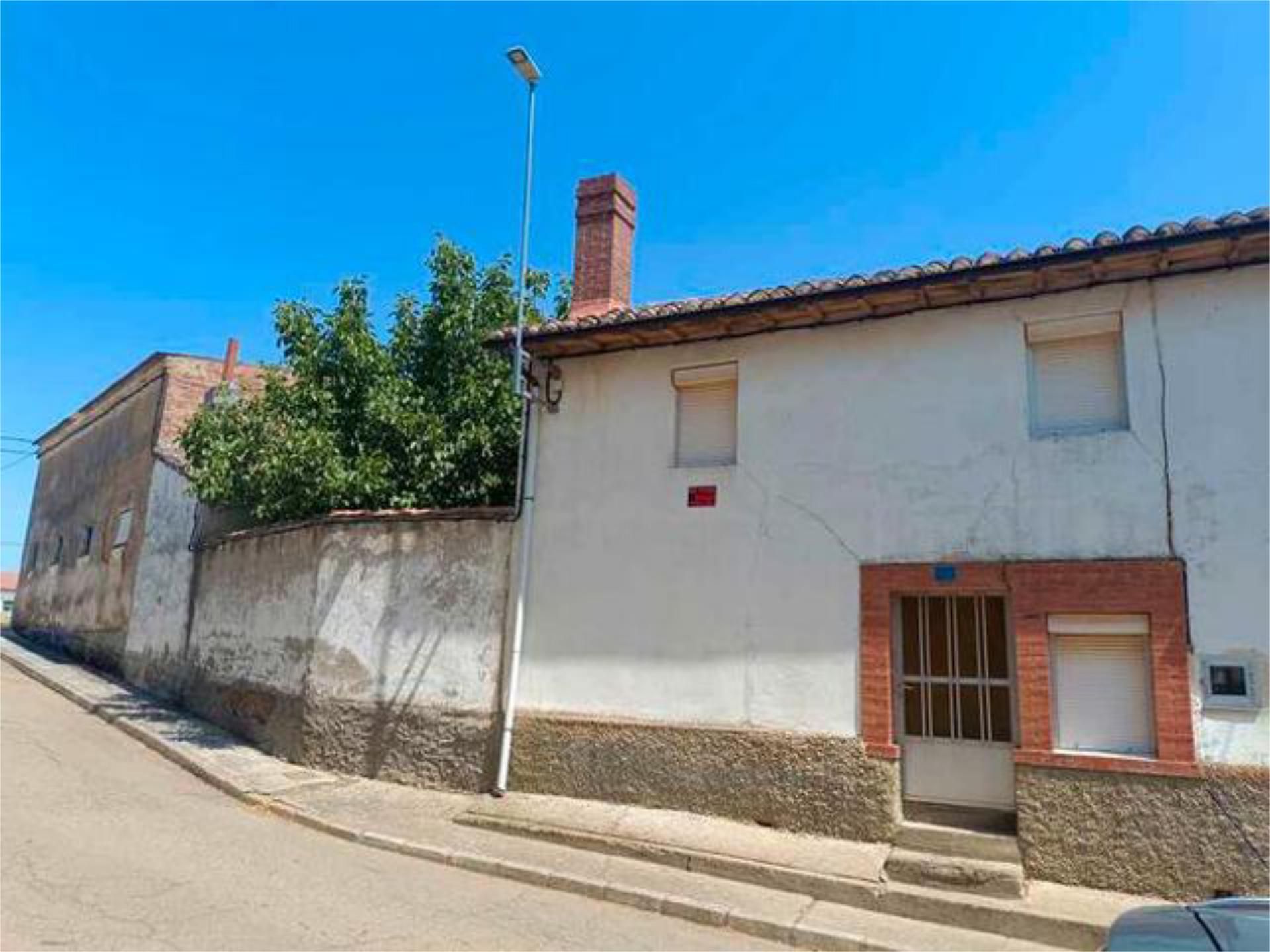 Exterior view of House or chalet for sale in Villamol