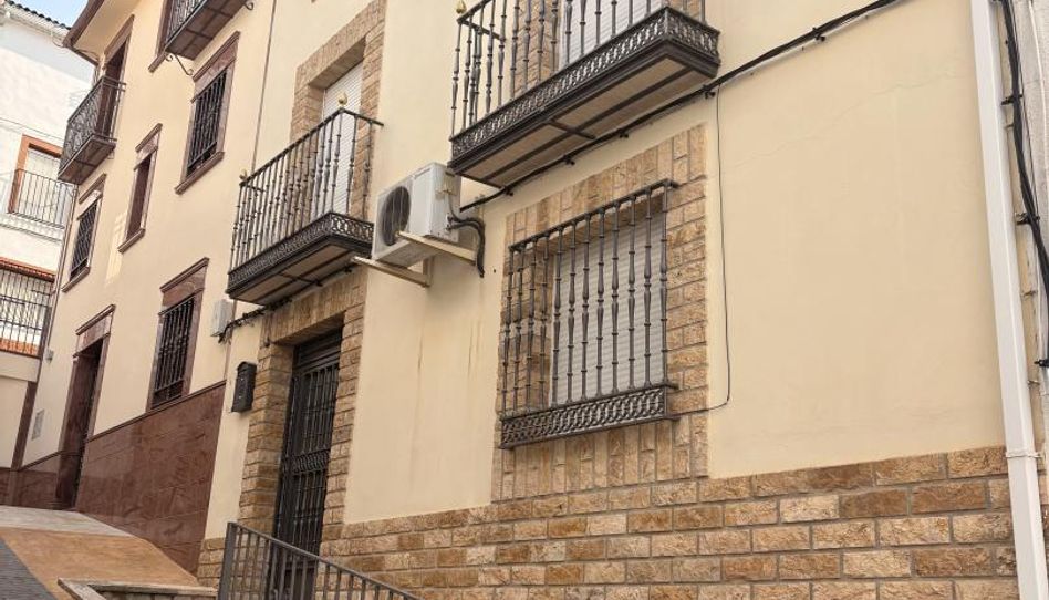 Casa adosada en venda a Calle Doctor Severo Ochoa, 1, La Guardia de Jaén, Jaén - imatge 1 Foto 1 de Casa adosada en venda a Calle Doctor Severo Ochoa, 1, La Guardia de Jaén, Jaén