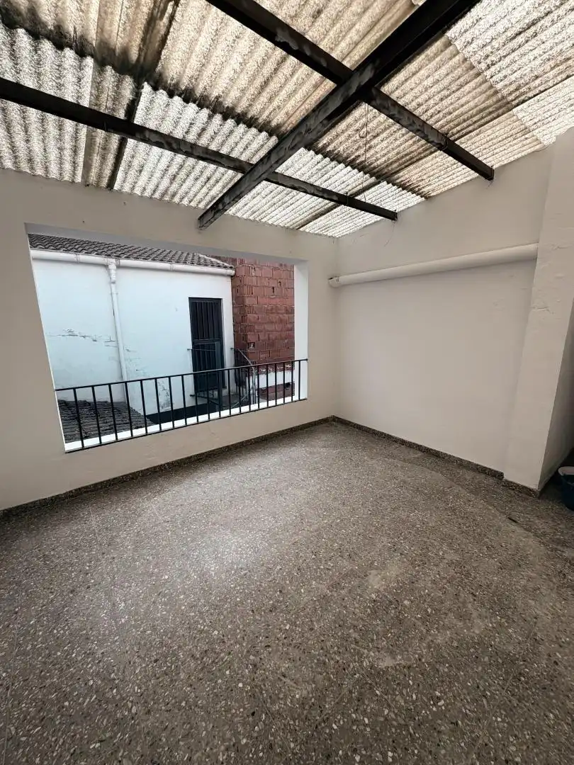 Casa adosada en venda en La Guardia de Jaén amb Aire condicionat, Terrassa i Balcó