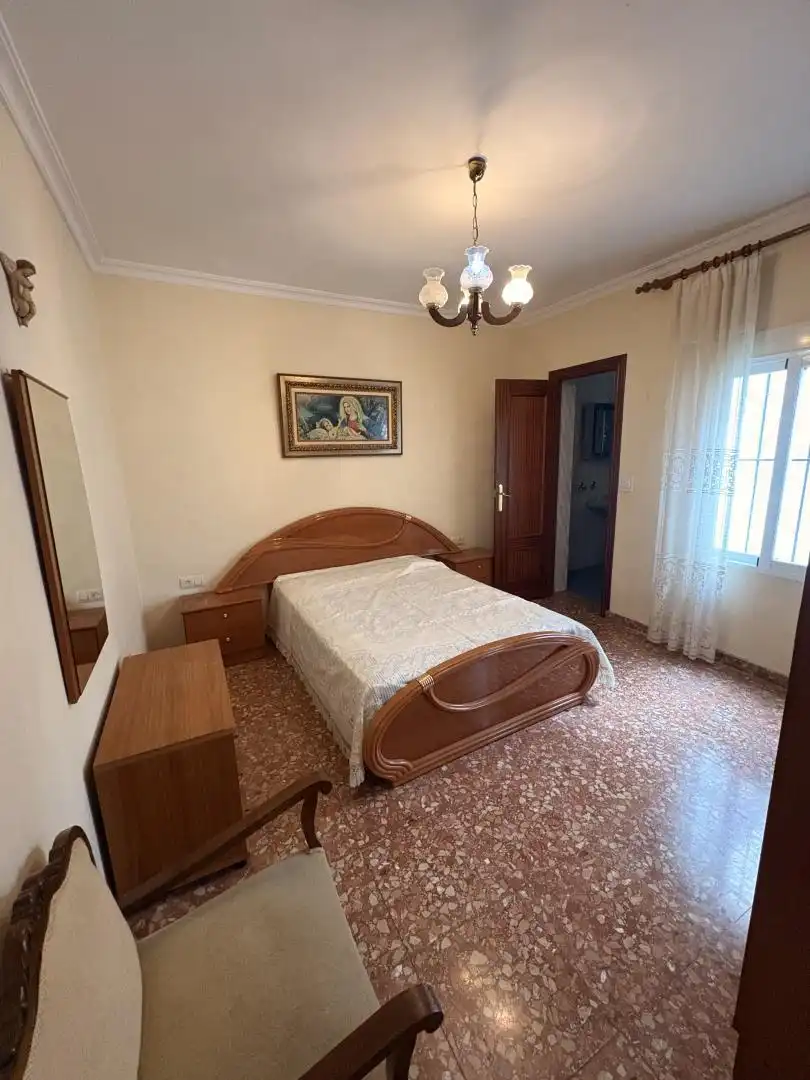 Dormitori de Casa adosada en venda en La Guardia de Jaén amb Aire condicionat, Terrassa i Balcó