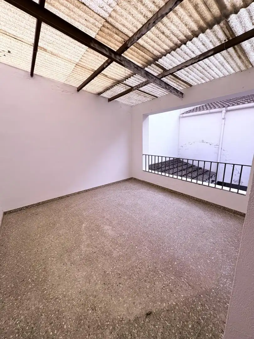 Casa adosada en venda en La Guardia de Jaén amb Aire condicionat, Terrassa i Balcó