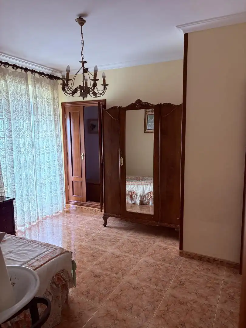 Dormitori de Casa adosada en venda en La Guardia de Jaén amb Aire condicionat, Terrassa i Balcó