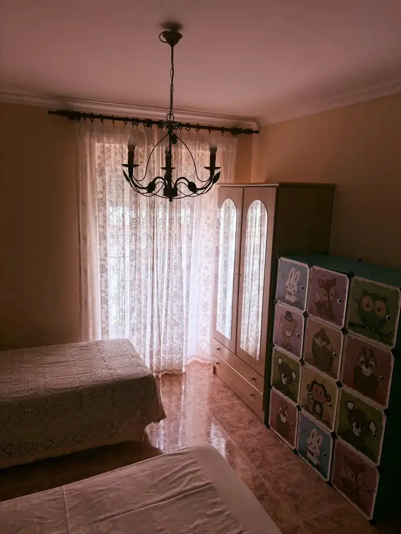 Dormitori de Casa adosada en venda en La Guardia de Jaén amb Aire condicionat, Terrassa i Balcó