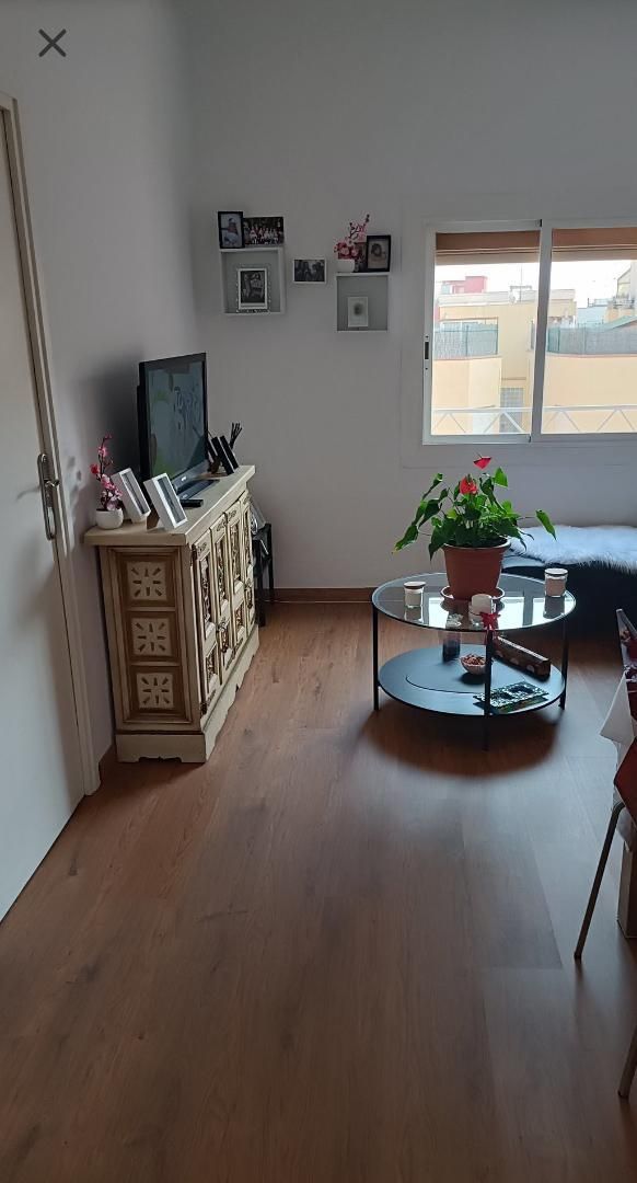 Pis per a compartir a Carrer de la Constància, 12, Can Clota