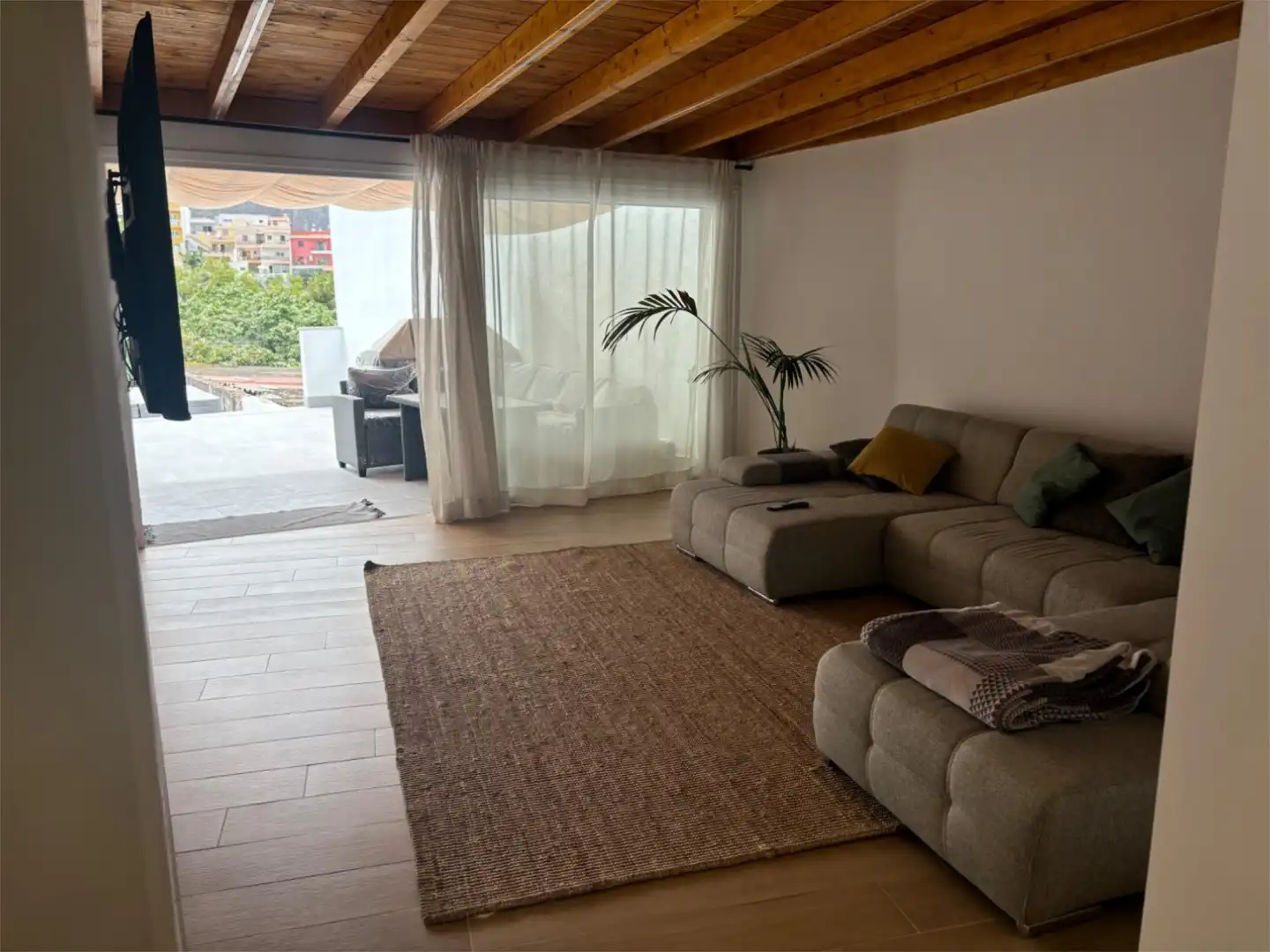 Casa o xalet en venda a Avenida Tres de Mayo, 19, Los Realejos pueblo Sala d'estar de Casa o xalet en venda en Los Realejos amb Jardí privat, Terrassa i Traster
