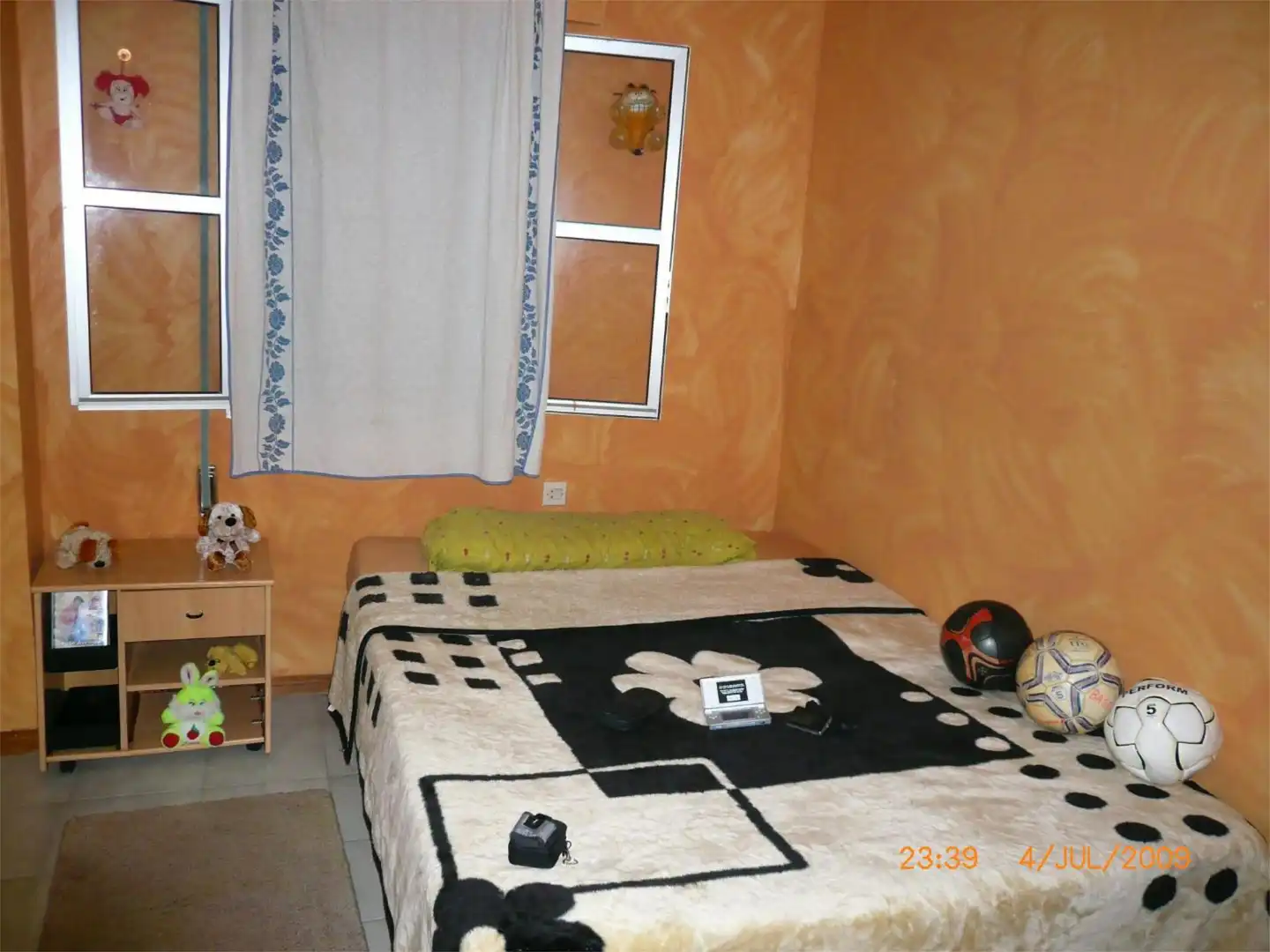 Piso en venta en Calle Luis Braille, 5, Añaza Habitación de Piso en venta en Santa Cruz de Tenerife con Balcón