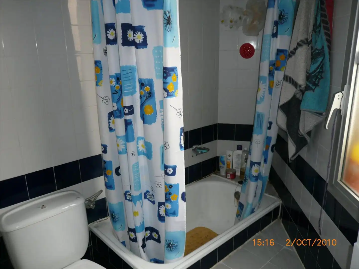 Piso en venta en Calle Luis Braille, 5, Añaza Baño de Piso en venta en Santa Cruz de Tenerife con Balcón