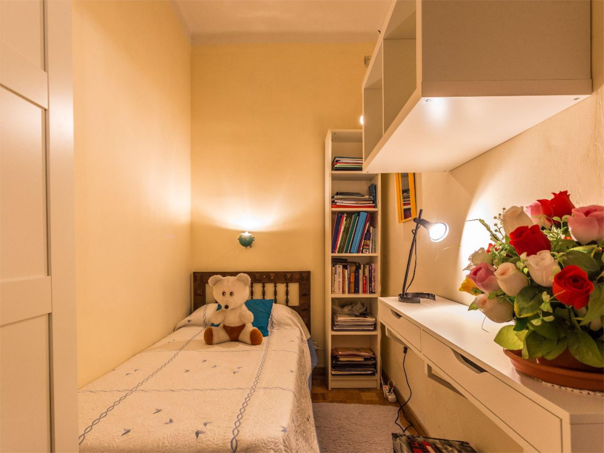 Flat to share in Calle del Príncipe de Vergara, 269, Hispanoamérica - Bernabéu