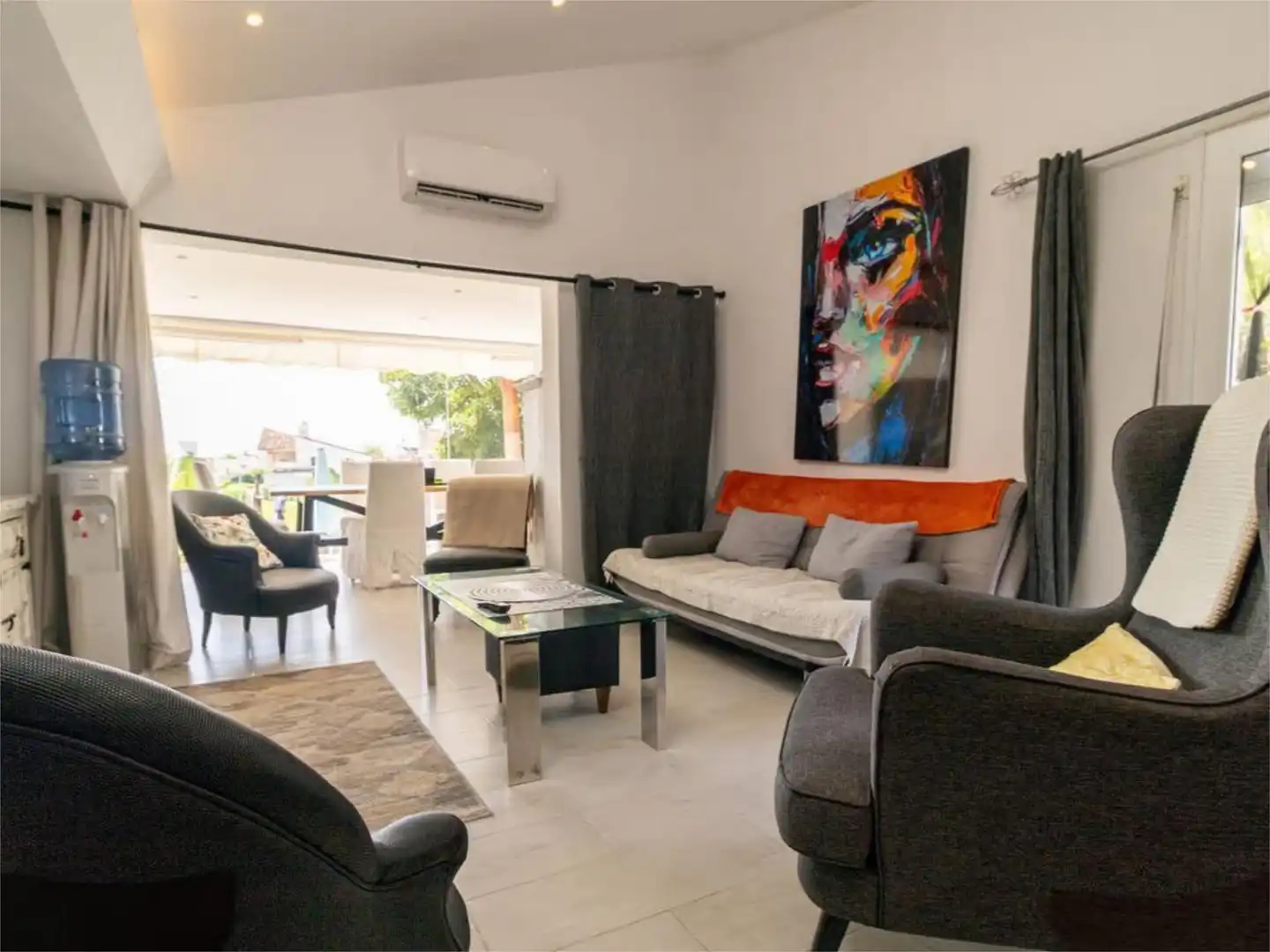 Casa o chalet de alquiler en Calle Maestro Chueca, 14, Bahía Dorada Sala de estar de Casa o chalet de alquiler en Estepona con Aire acondicionado, Calefacción y Jardín privado