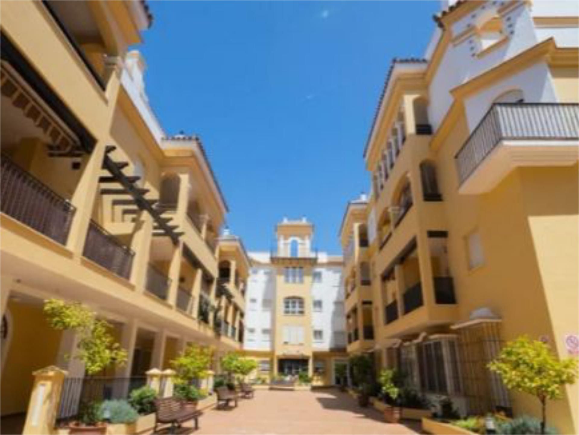 Flat to rent in Avenida Quinto Centenario, 92, V Centenario - Piletas - Capuchinos