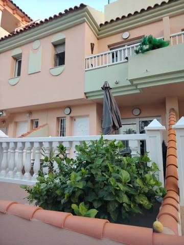 Casa-chalet en Alquiler en Poligono K, 2B en Tomás Maestre