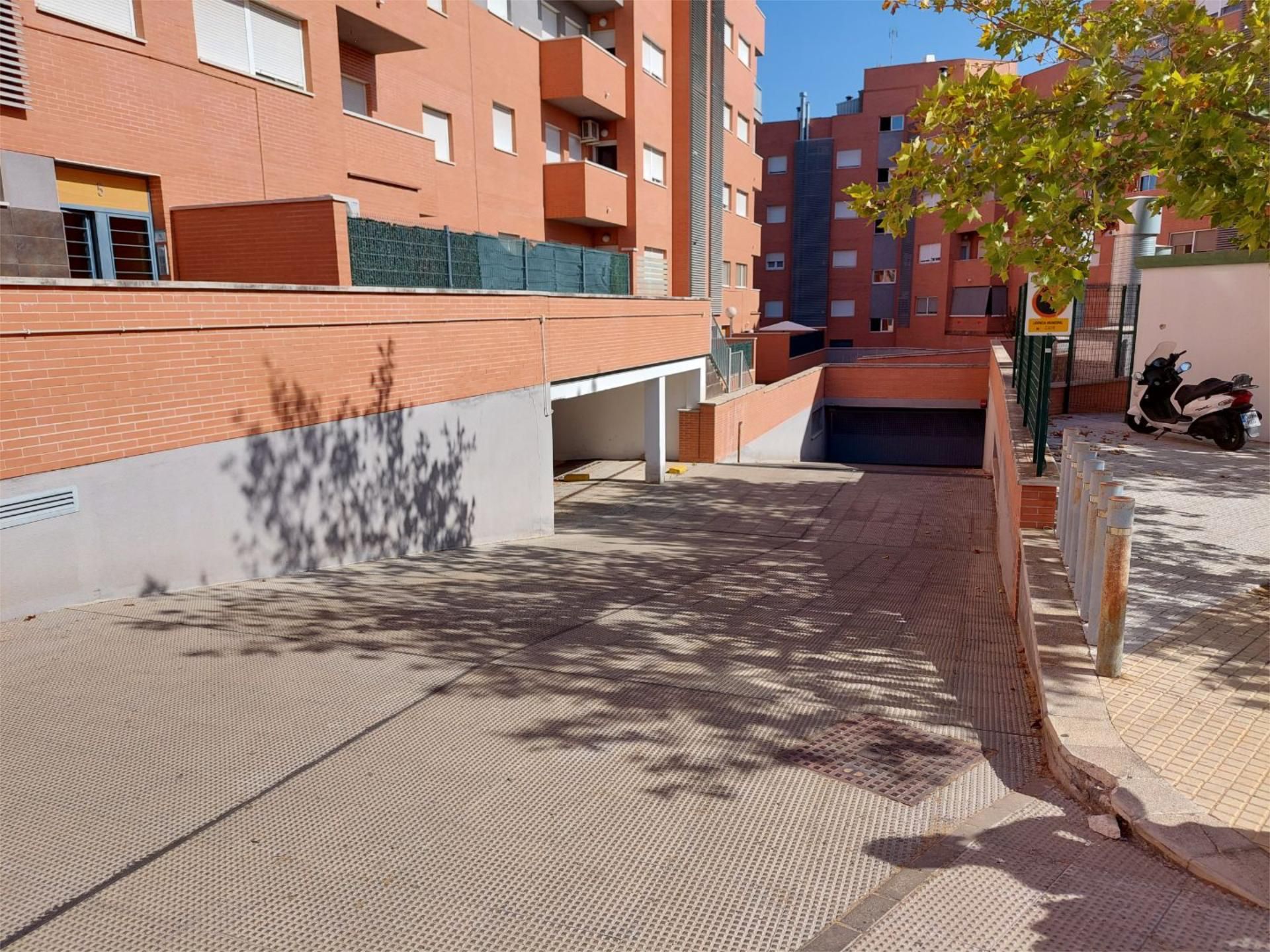 Garatge de lloguer a Calle Manuel Bermejo Hernández, 2, Oeste