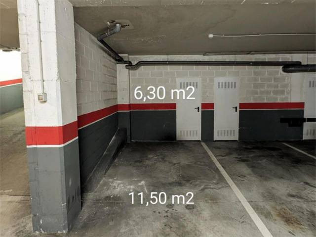 Garaje en Venta en Calle les Comadres, 8 en El Carbayedo - El Quirinal