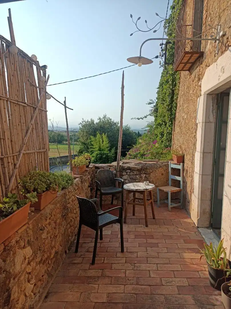 Terrasse von Country house zur Miete in Borrassà mit Terrasse und Balkon