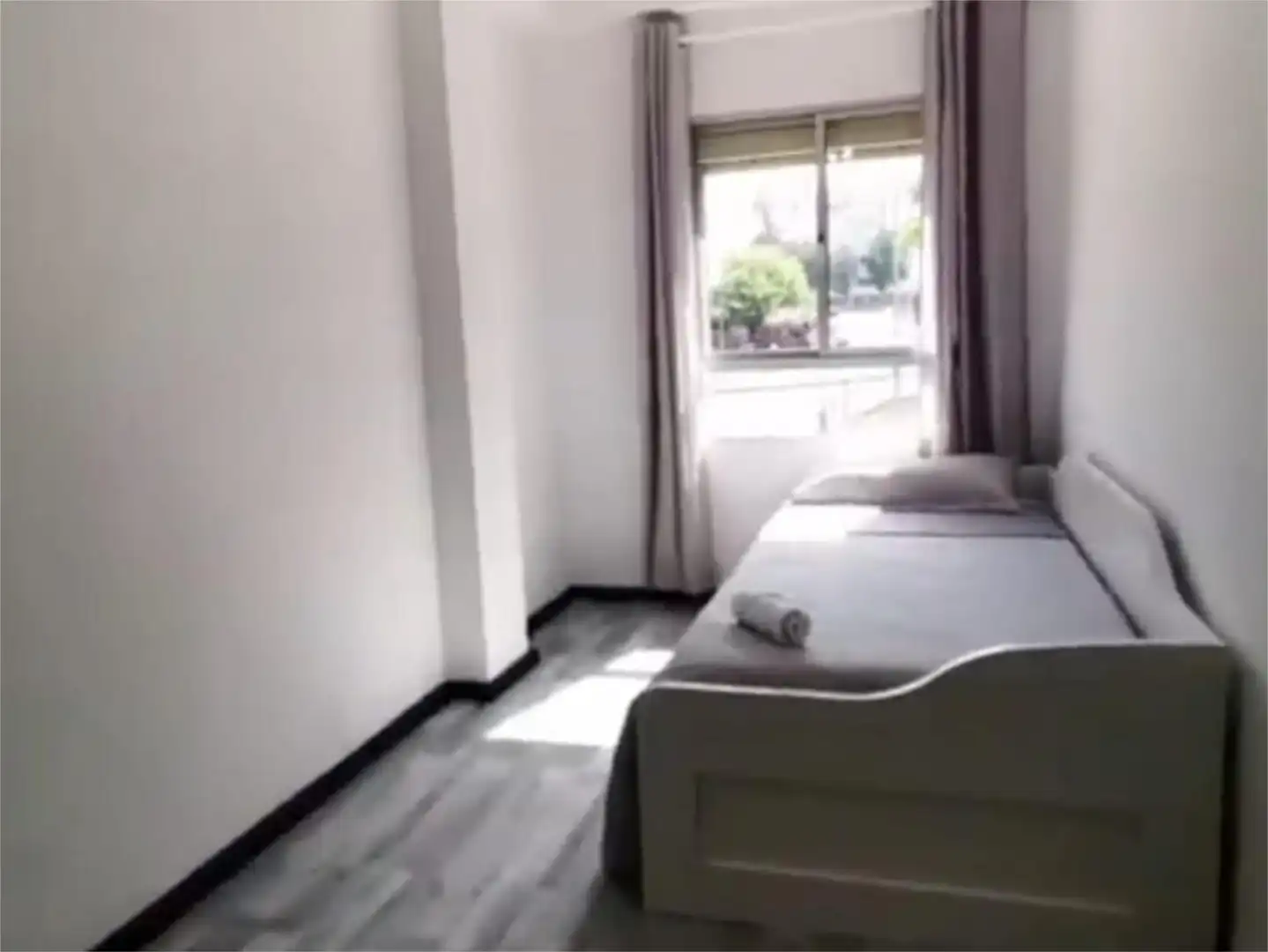 Flat for sale in Calle San Valentín, 8, Santiago - Coronación Bedroom of Flat for sale in Jerez de la Frontera with Furnished and Balcony