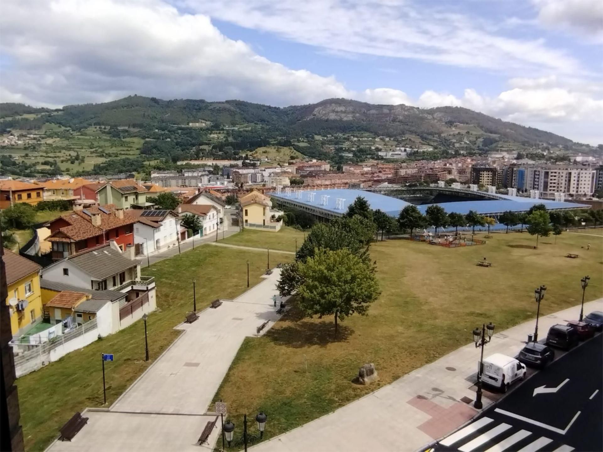 Exterior view of Flat for sale in Oviedo   with Heating, Parquet flooring and Furnished