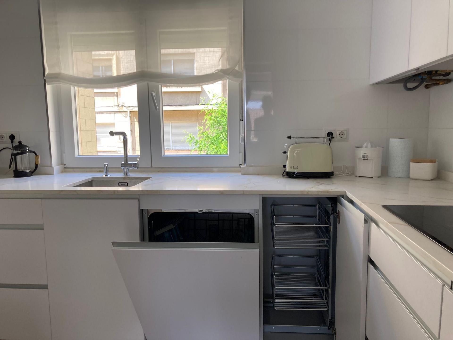 Kitchen of Flat to share in Santander  with Heating, Private garden and Parquet flooring