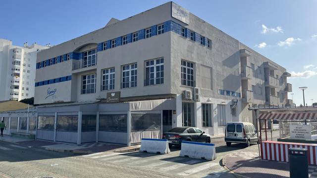 Local comercial en Venta en Calle Milano, 2 en El Águila