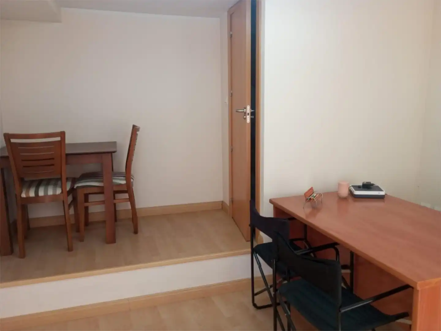 Bedroom of Commercial properties for rent in El Casar  with Parquet flooring and Furnished