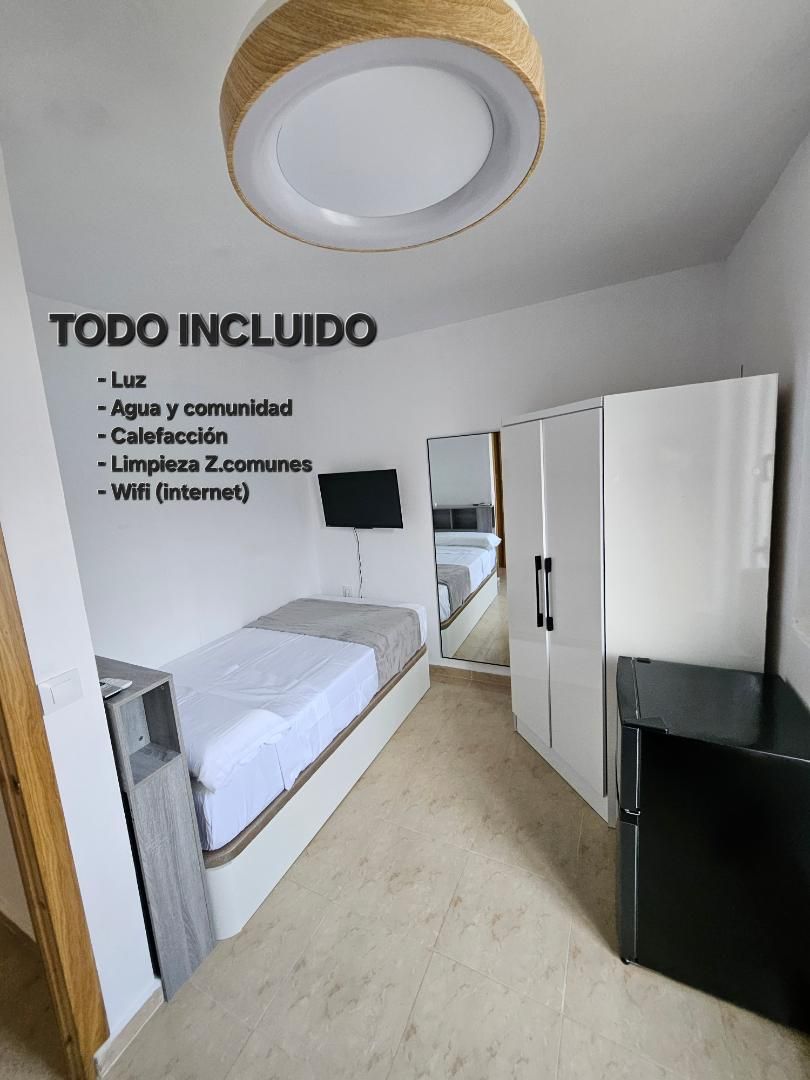 Dormitori de Pis per a compartir en Mérida amb Aire condicionat, Calefacció i Terrassa