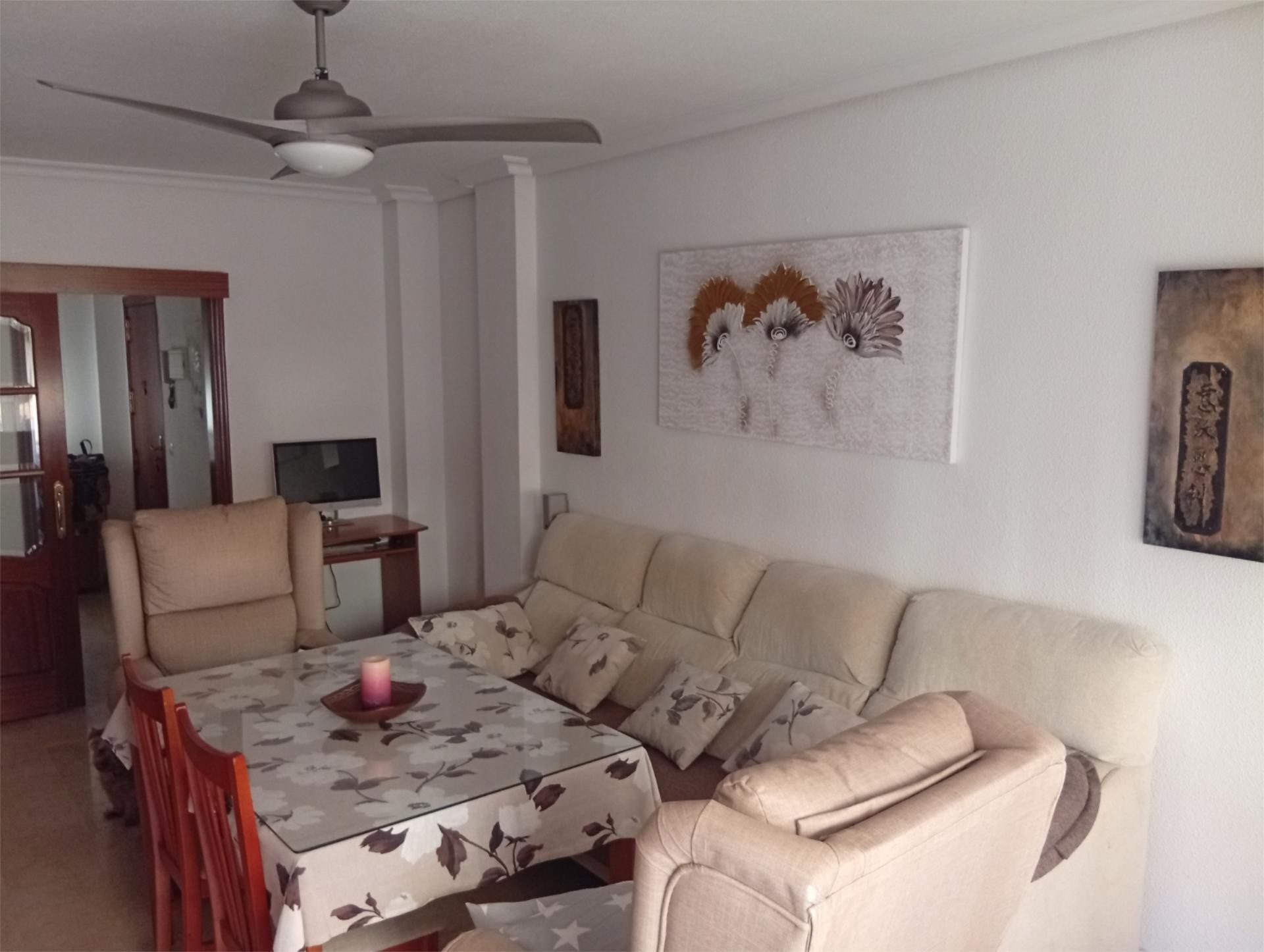 Sala de estar de Piso en venta en  Córdoba Capital con Aire acondicionado, Terraza y Balcón