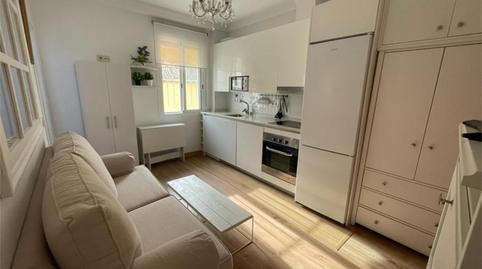 Foto 2 de Apartament de lloguer a Avenida de Menéndez Pelayo, 33, San Bartolomé, Sevilla