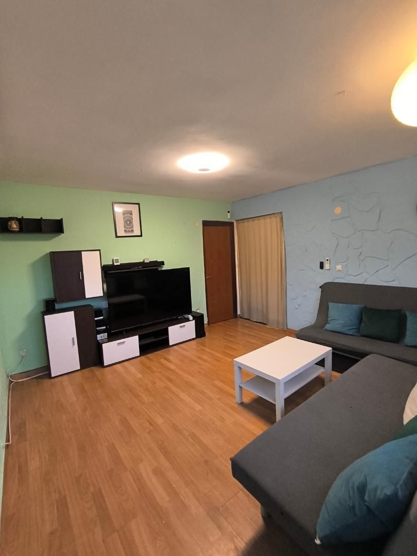 Sala de estar de Piso en venta en Escalona con Aire acondicionado, Parquet y Amueblado
