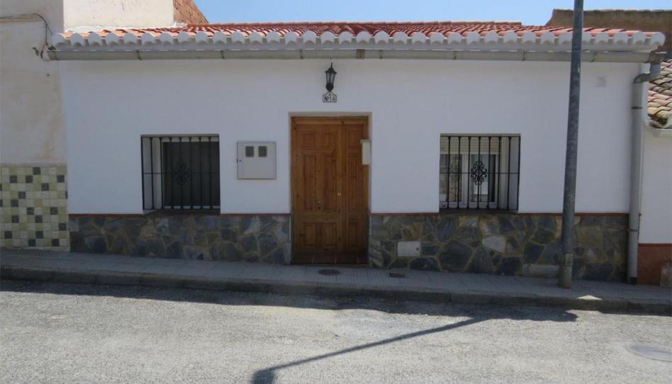 Casa adosada en venda a Calle Nueva, 14, Guadix, Granada - imatge 1 Foto 1 de Casa adosada en venda a Calle Nueva, 14, Guadix, Granada