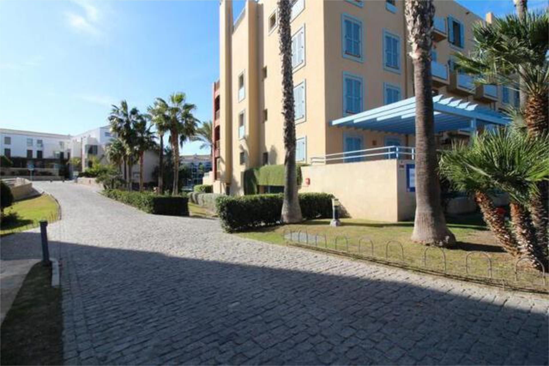 Exterior view of Garage to rent in Sotogrande