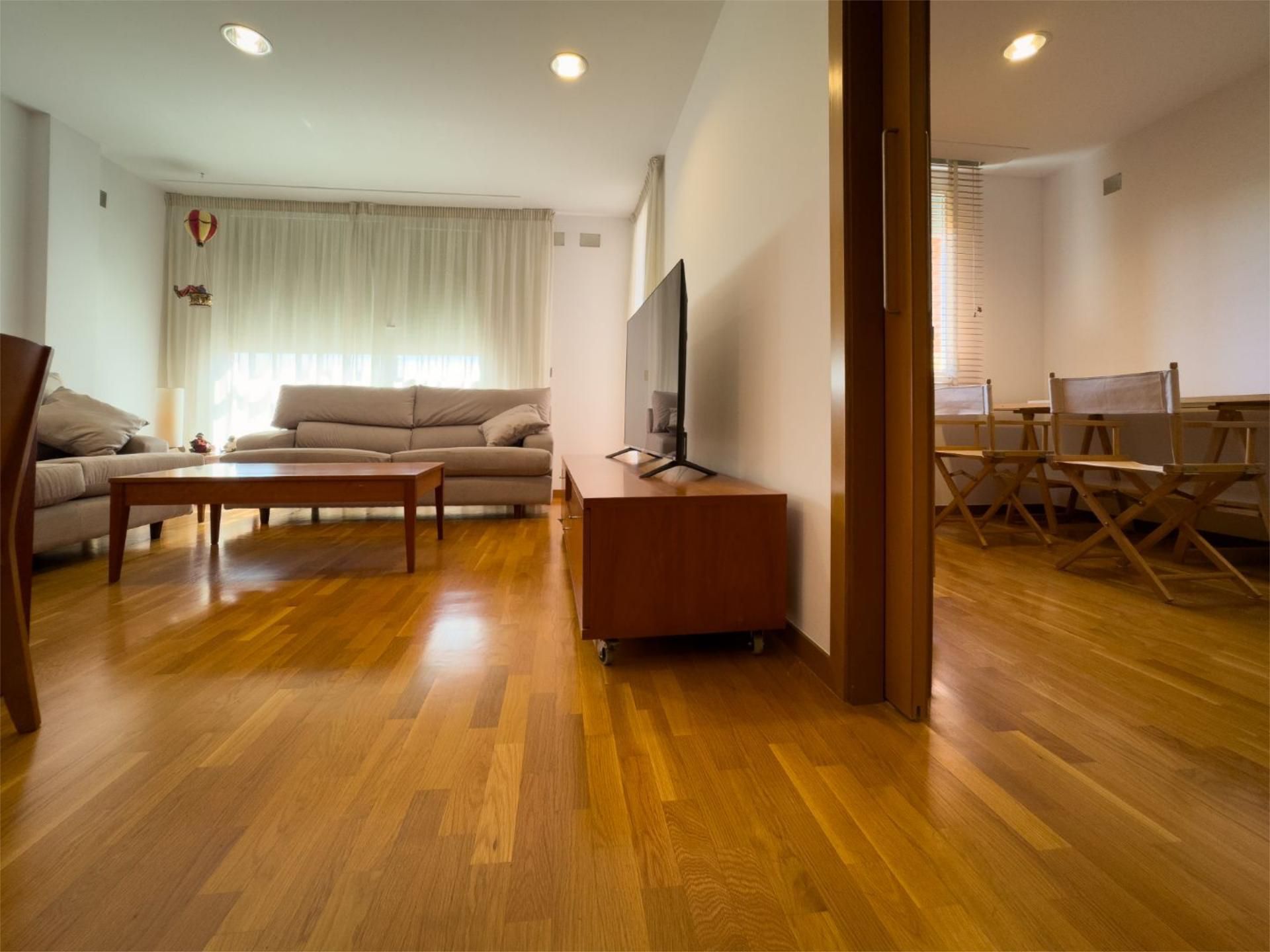 Sala d'estar de Pis de lloguer en  Murcia Capital amb Aire condicionat i Terrassa
