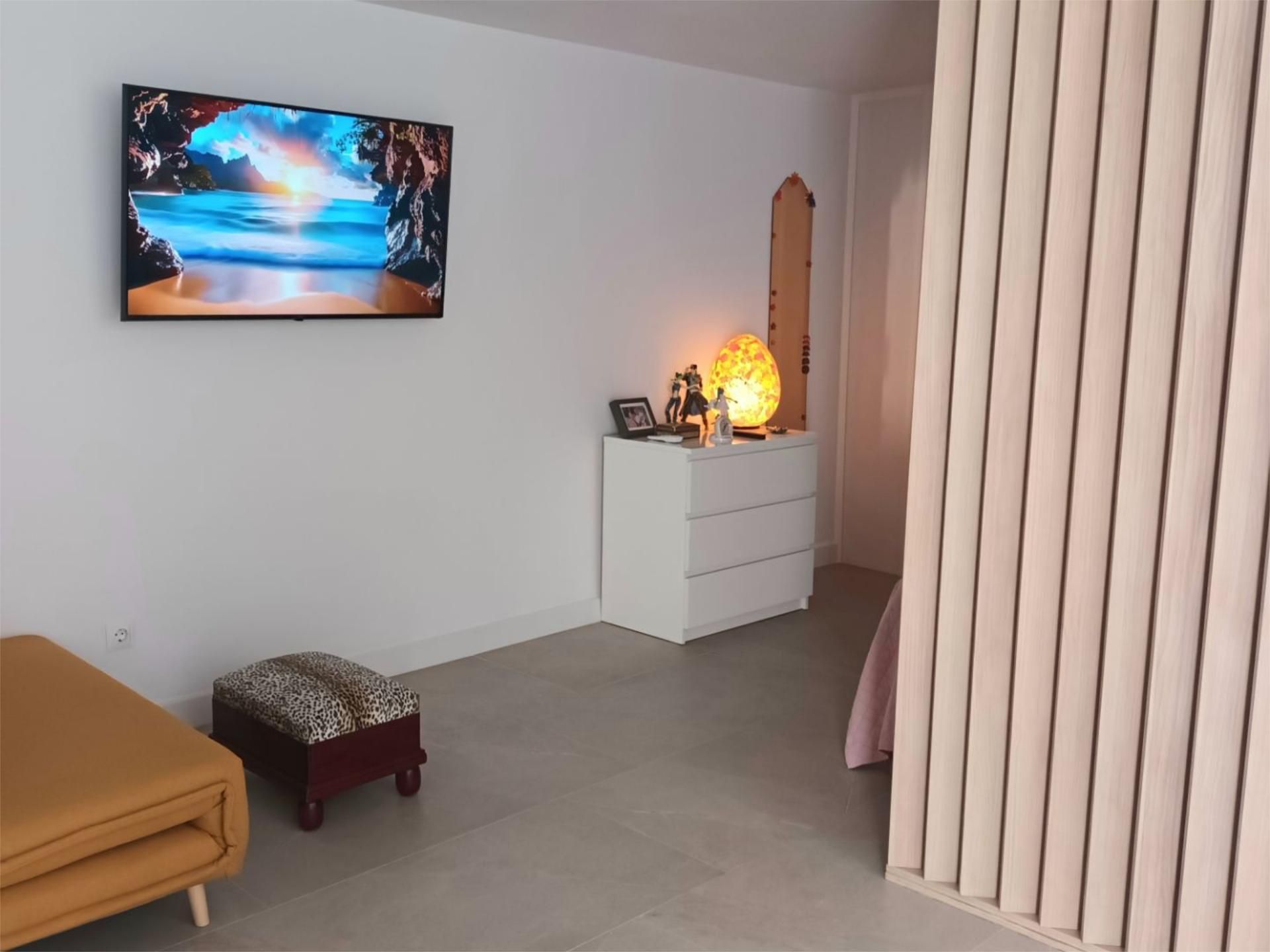Dormitori de Estudi de lloguer en Benalmádena amb Aire condicionat, Jardí privat i Terrassa