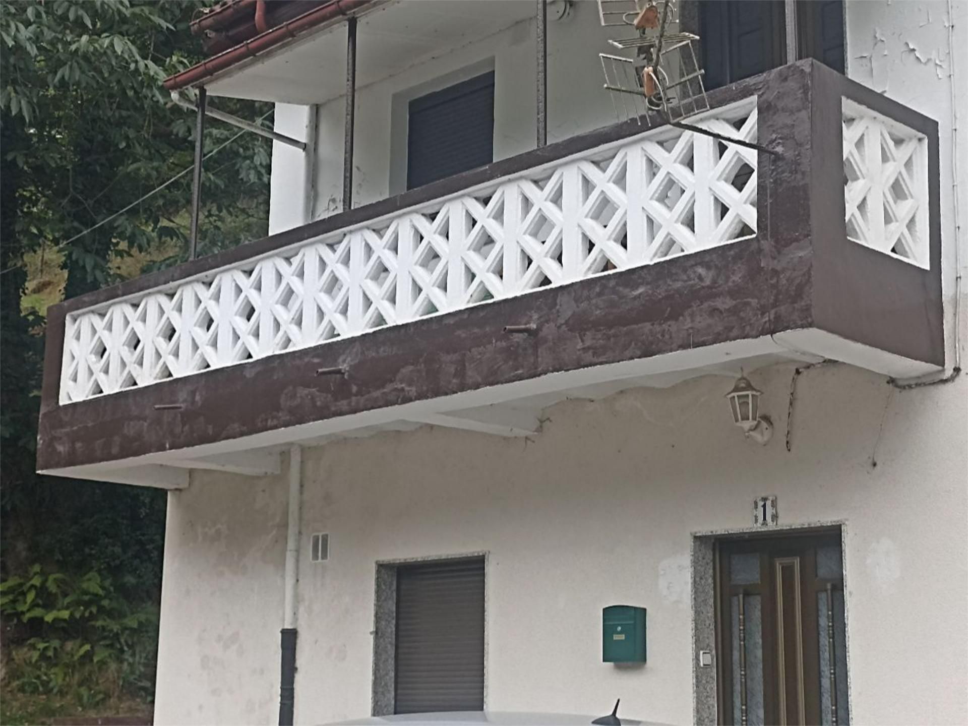 Exterior view of Single-family semi-detached for sale in Langreo  with Balcony