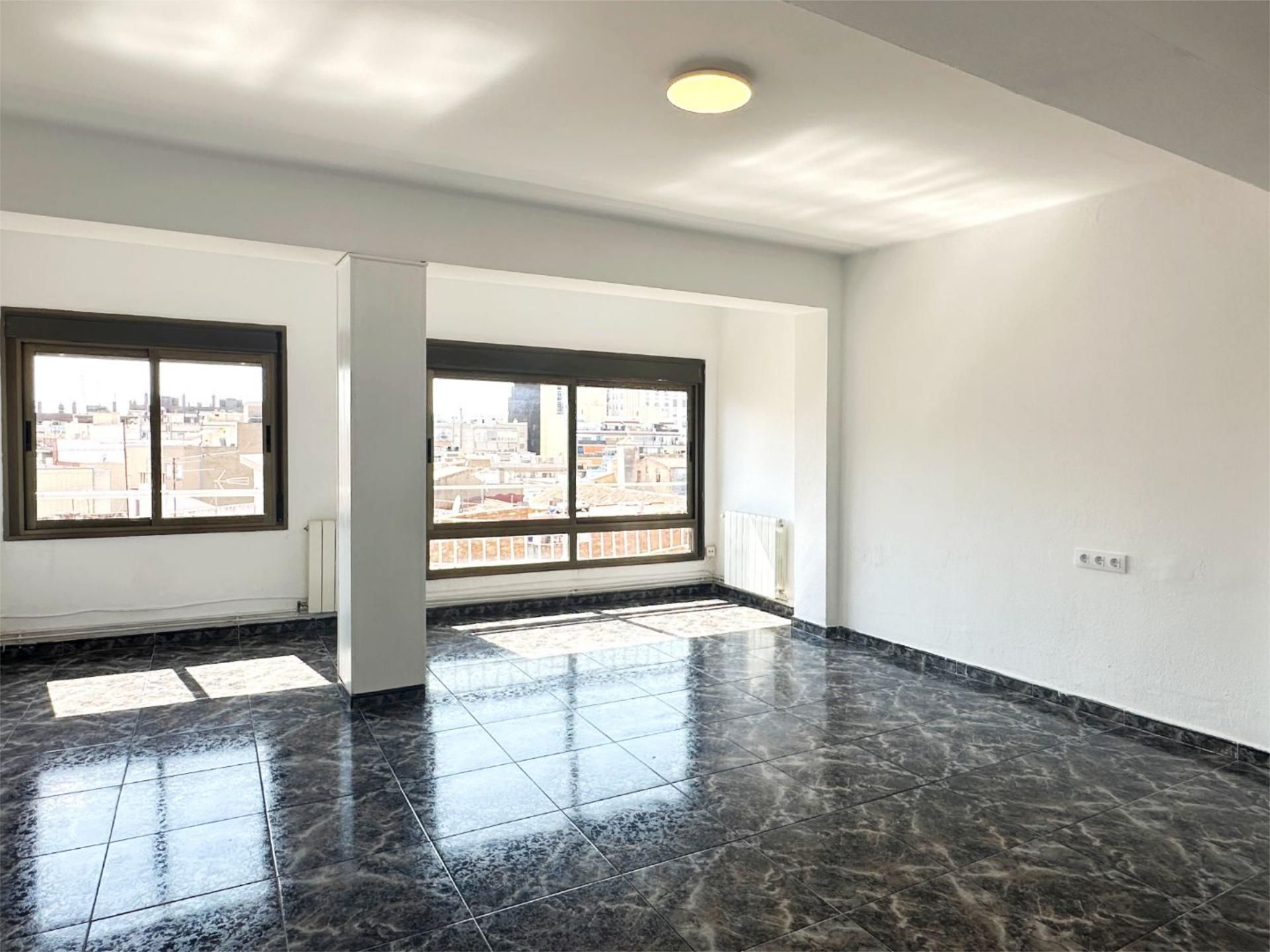 Exterior view of Flat to rent in Reus  with Heating and Video intercom