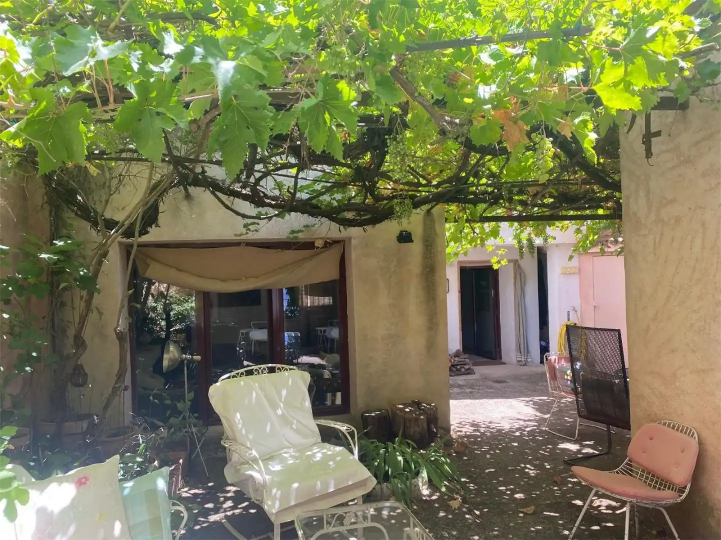 Casa adosada en venta en Calle Caballeros Santiaguistas, 4, Segura de la Sierra Jardín de Casa adosada en venta en Segura de la Sierra con Calefacción, Terraza y Balcón
