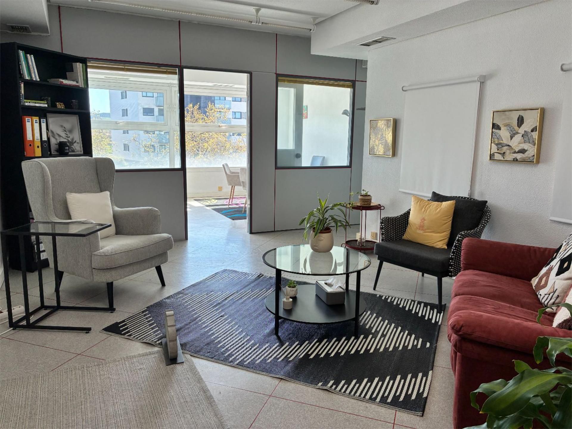 Sala de estar de Oficina de alquiler en Alcalá de Henares