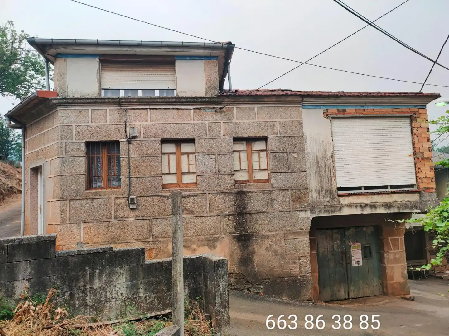 Exterior view of Houses for sale in Laza