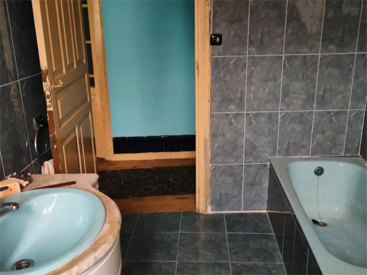Bathroom of Houses for sale in Laza