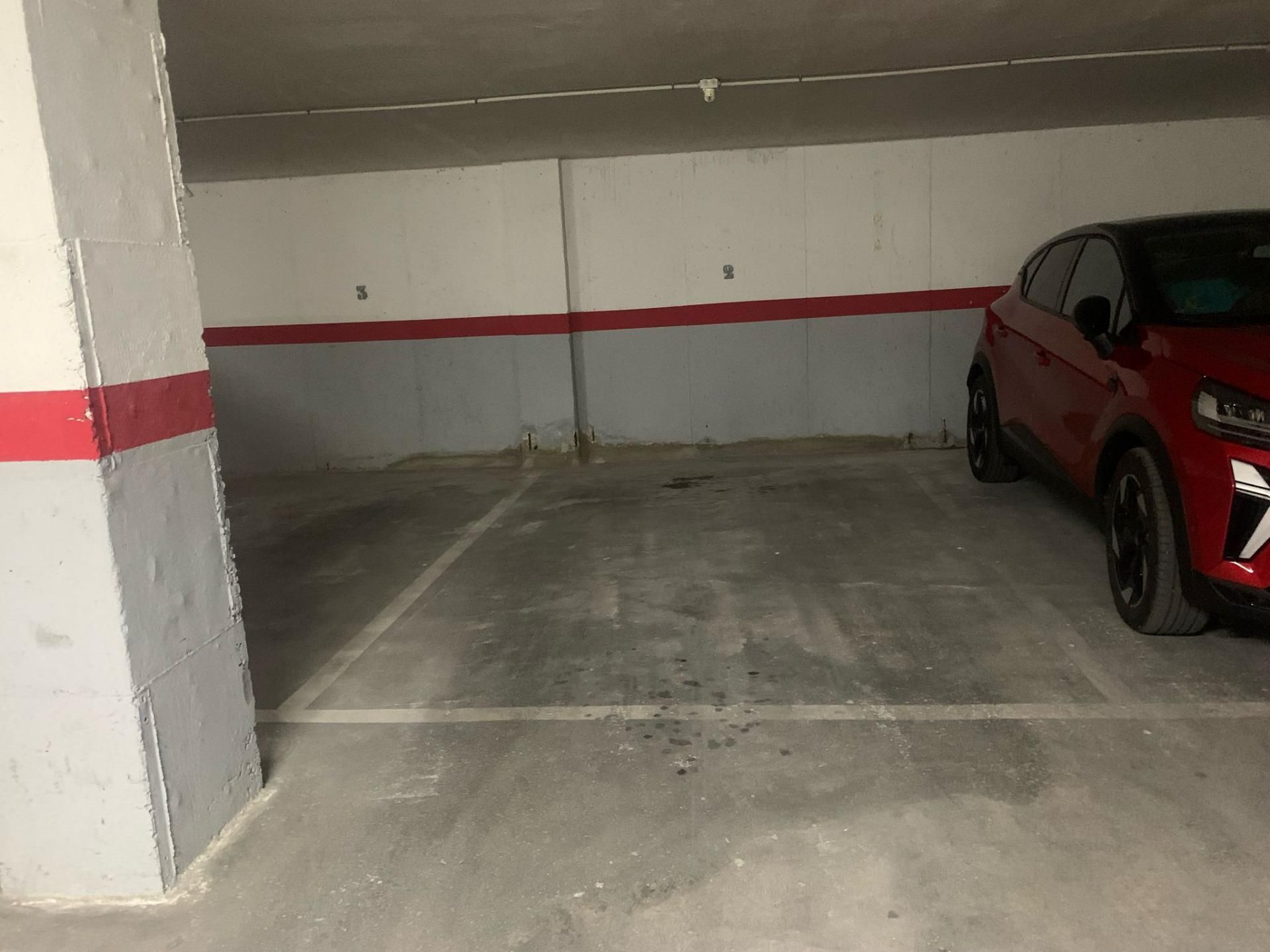Parking of Garage to rent in Torrevieja