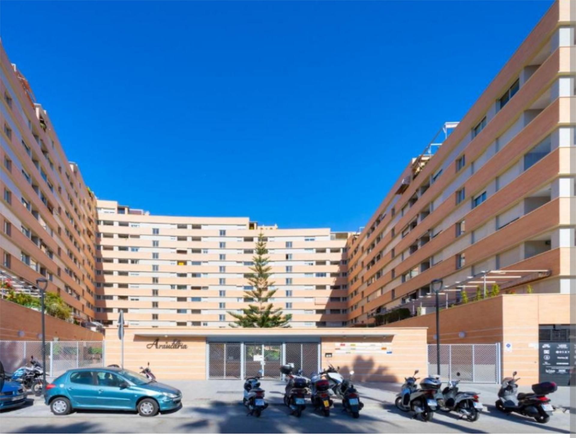 Vista exterior de Pis en venda en Málaga Capital amb Jardí privat, Terrassa i Aparcament comunitari