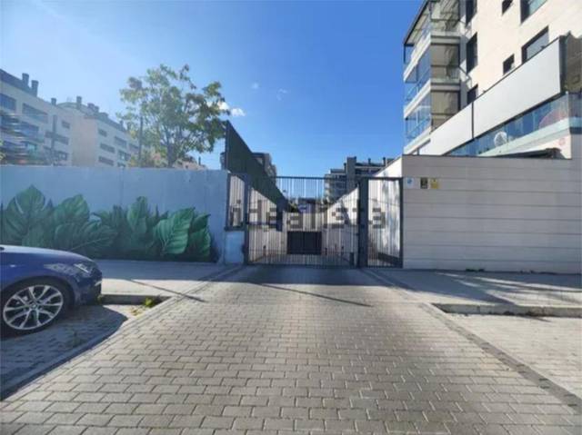 Garaje en Venta en Calle Juana Doña, 1 en Urbanizaciones