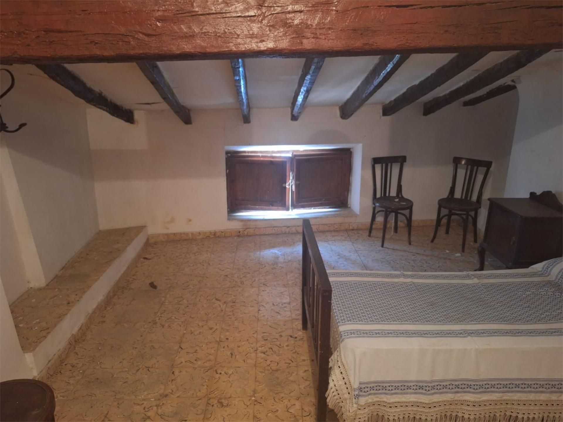 Casa adosada en venda en Benafer amb Balcó