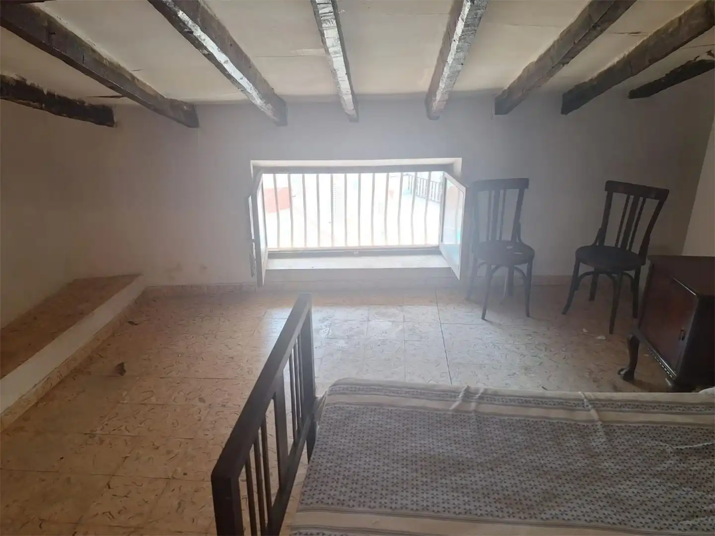 Casa adosada en venta en Benafer con Balcón