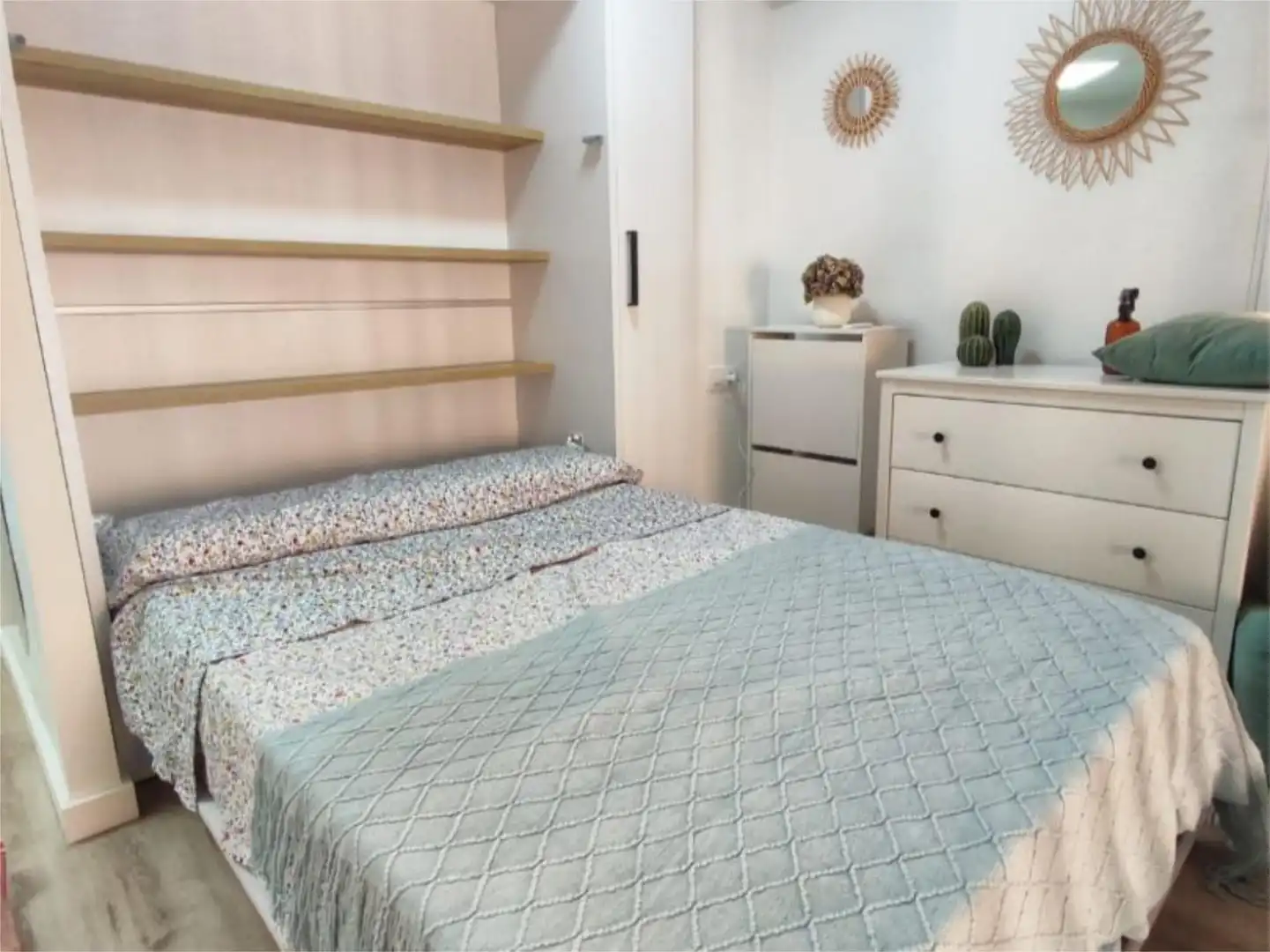 Wohnungen zur Miete in Playa de las Gaviotas - El Pedrucho Schlafzimmer von Wohnungen zur Miete in La Manga del Mar Menor mit Klimaanlage, Heizung und Terrasse