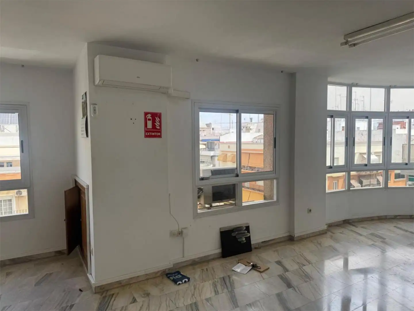 Oficina de lloguer a Calle Asunción, 80, Los Remedios Oficina de lloguer en Sevilla
