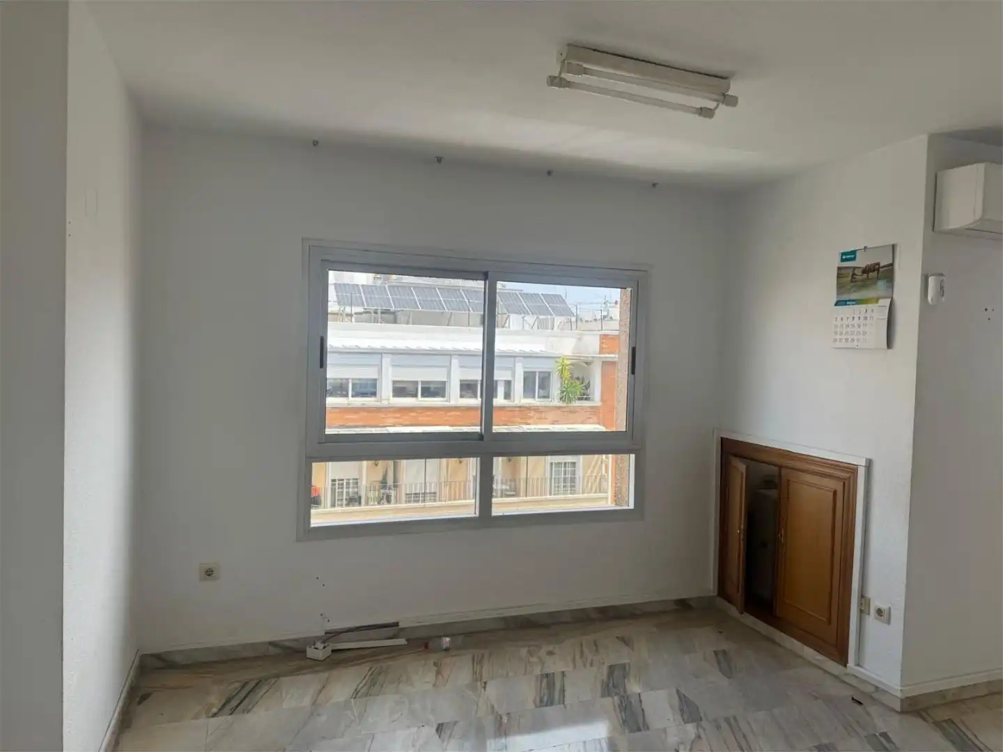Oficina de lloguer a Calle Asunción, 80, Los Remedios Dormitori de Oficina de lloguer en Sevilla