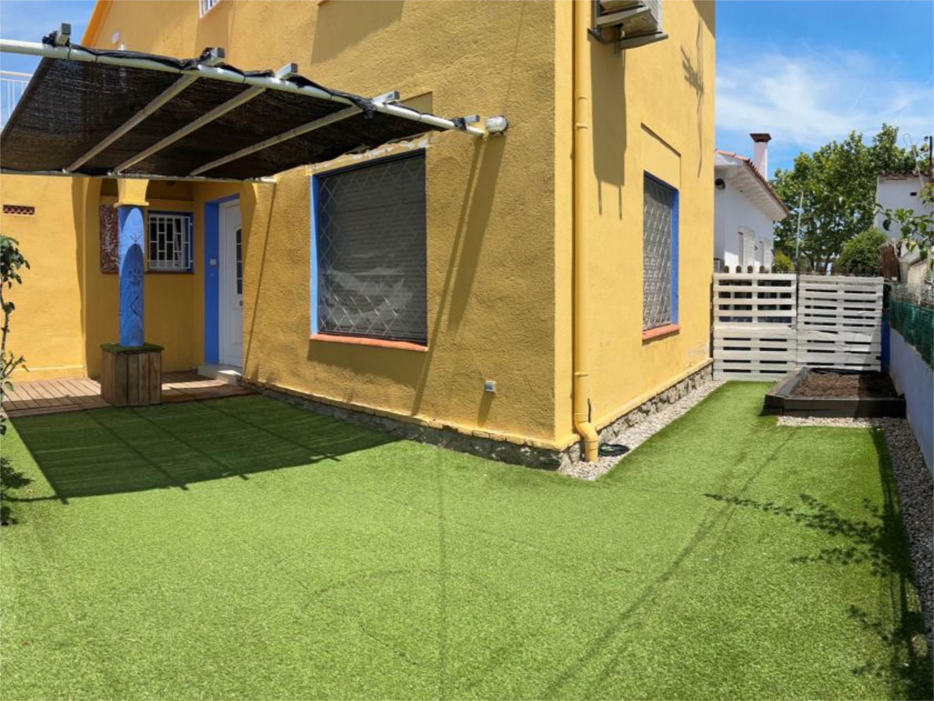 Terrace of Single-family semi-detached to rent in Teià  with Air Conditioner, Private garden and Parquet flooring