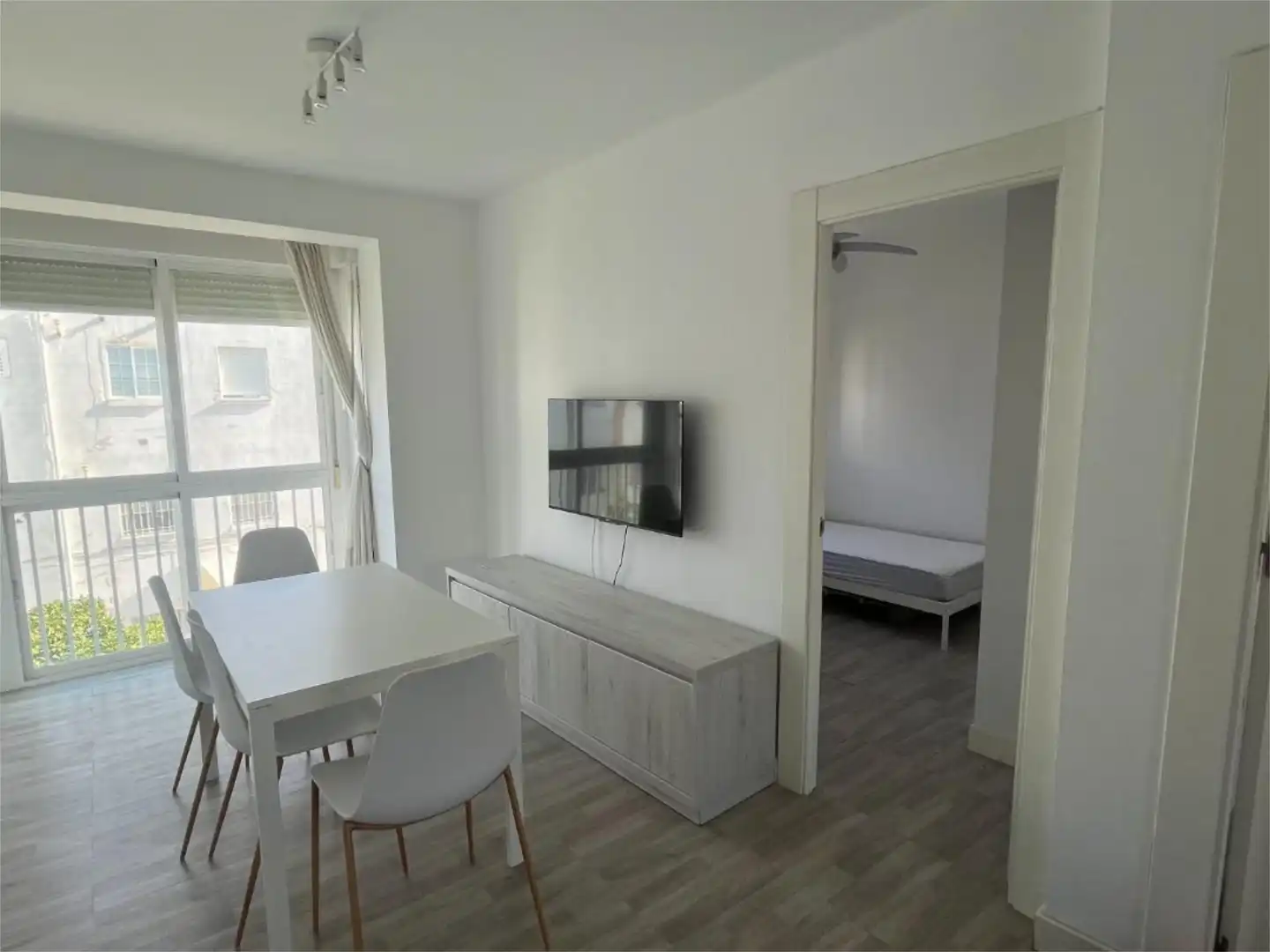 Bedroom of Flat for share in Jerez de la Frontera  with Air Conditioner, Heating and Furnished