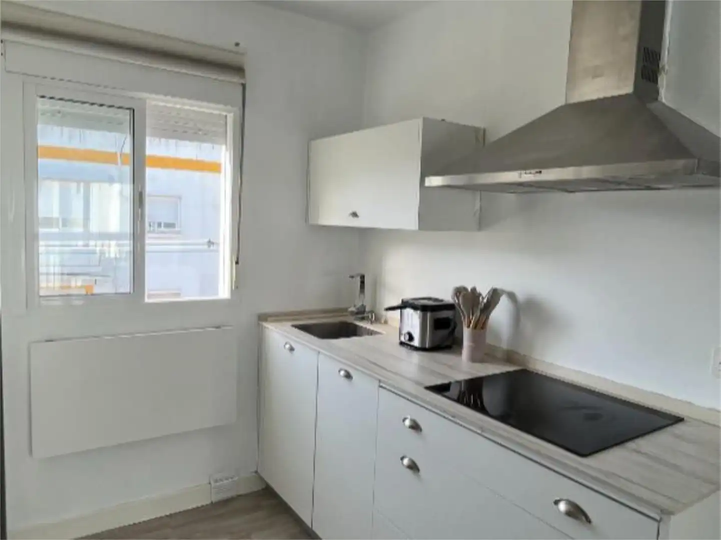 Kitchen of Flat for share in Jerez de la Frontera  with Air Conditioner, Heating and Furnished