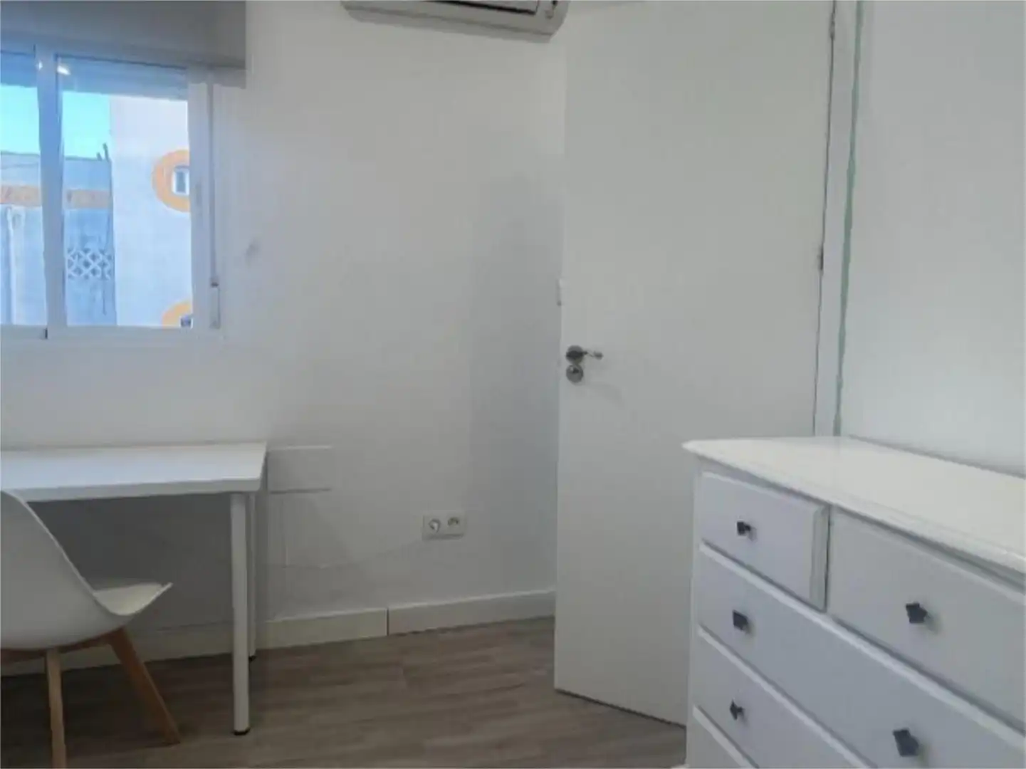 Bedroom of Flat for share in Jerez de la Frontera  with Air Conditioner, Heating and Furnished