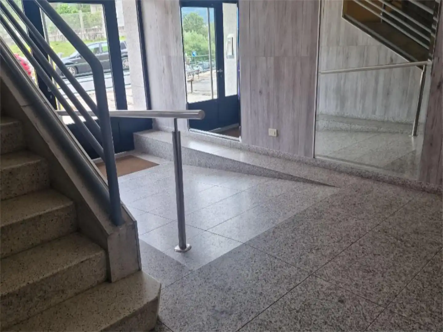 Pis per a compartir en Pontevedra Capital  amb Calefacció, Parquet i Traster